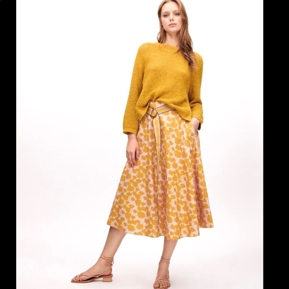 KENSIE•pale yellow knotted hem sweater oversized M
